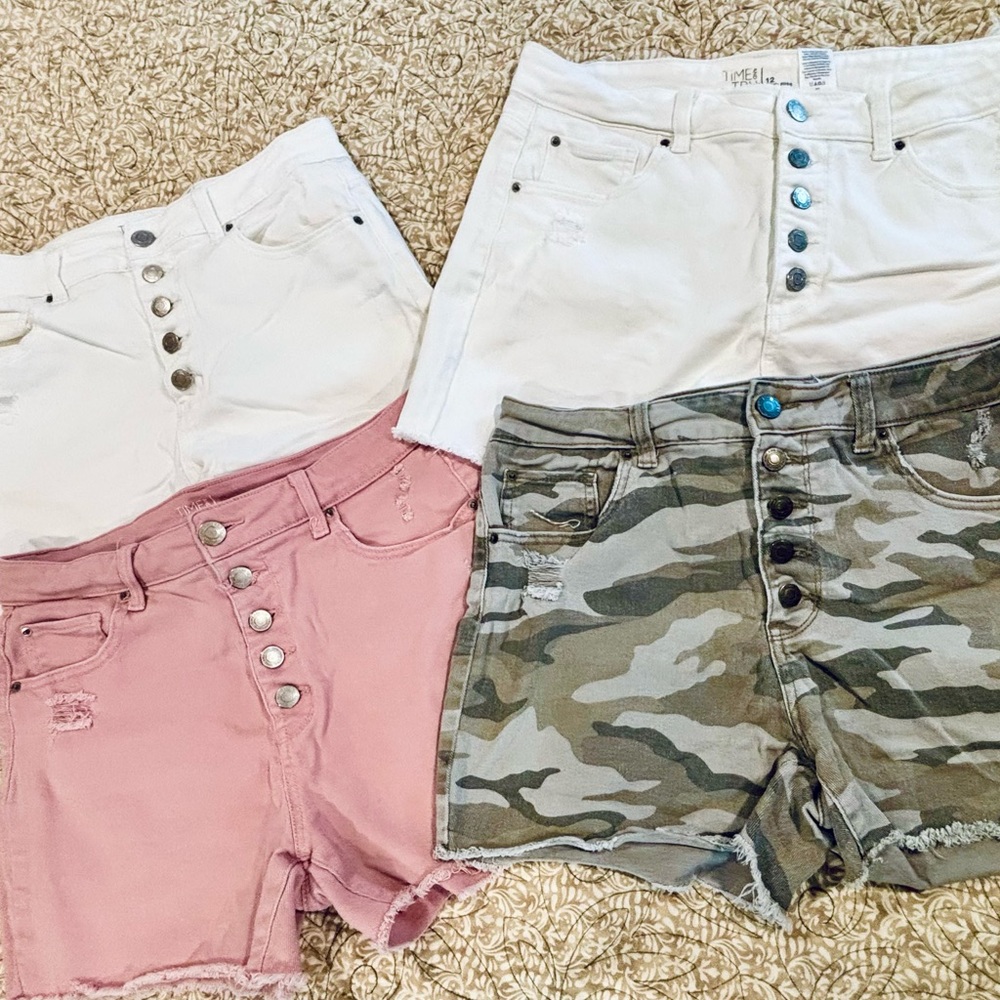 Time and Tru High-Rise 5 Button-Fly Jean Shorts in White, Pink, Camo-Bundle of 4